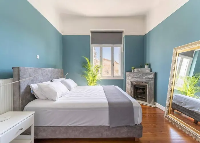 House In Kolonaki With Free Parking Space