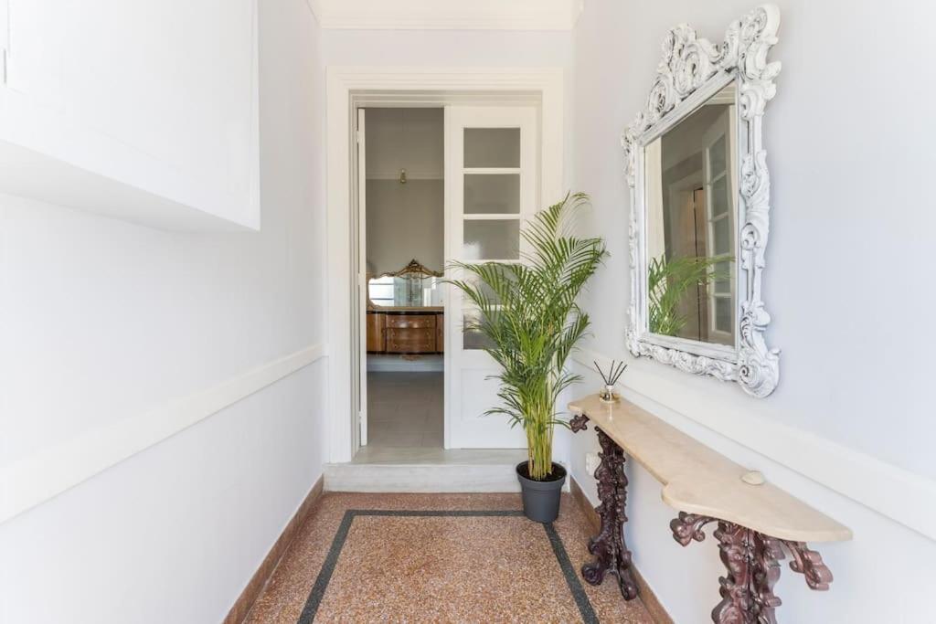 House In Kolonaki With Free Parking Space Athens