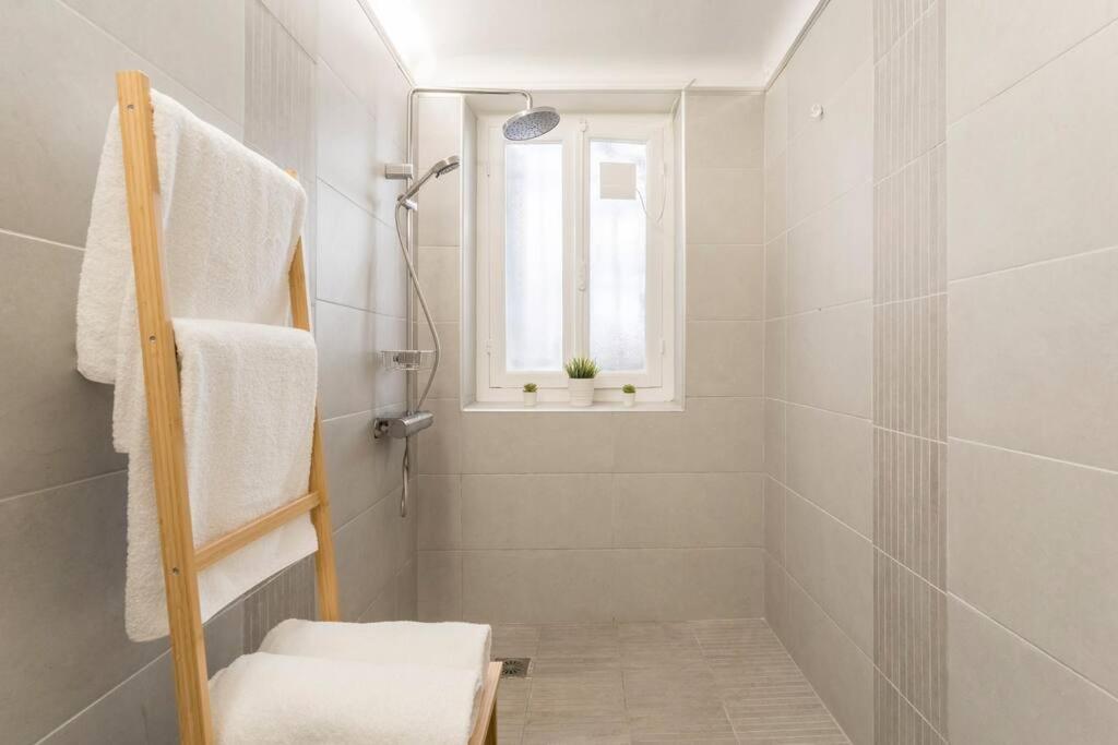 House In Kolonaki With Free Parking Space Apartment